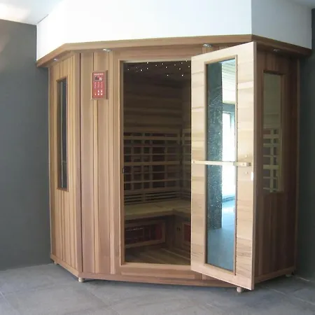 Сasa de vacaciones In With Shared Sauna